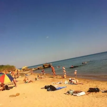 Небольшой Домик У Моря С Кондиционером